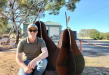 A lot of interest in Dan’s sculpture