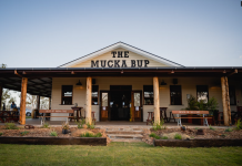 Mucka Pub wins Master Builders Queensland award