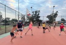 Cops shoot hoops with kids