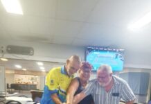 Barefoot bowls’ fun draws a crowd in Roma